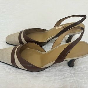 Slingback kitten heels